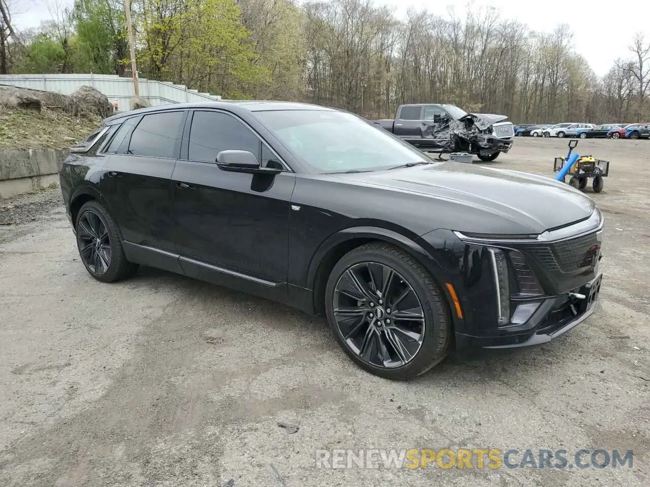 4 fotografías del automóvil dañado 1GYKPWRL8RZ111838 CADILLAC LYRIQ SPOR 2024