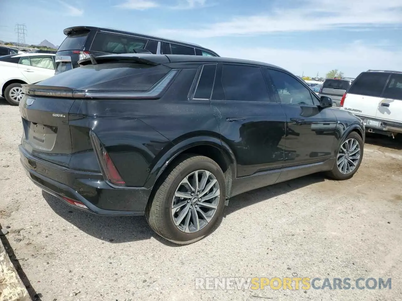 3 fotografías del automóvil dañado 1GYKPWRL2SZ302998 CADILLAC LYRIQ SPOR 2025