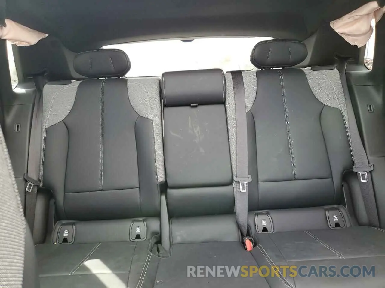 10 fotografías del automóvil dañado 1GYKPMRK3RZ129210 CADILLAC LYRIQ TECH 2024