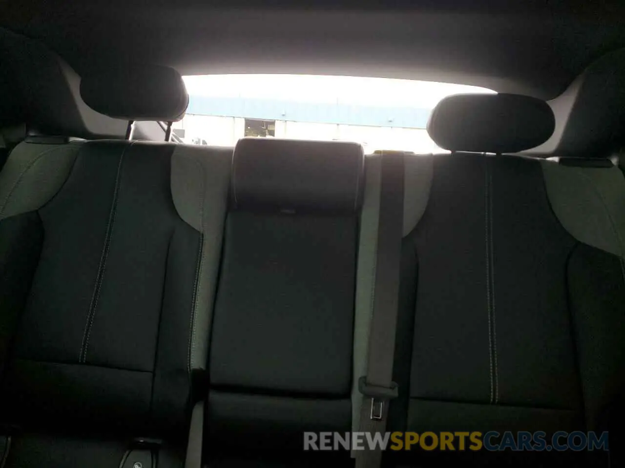 10 fotografías del automóvil dañado 1GYKPMRL2RZ102038 CADILLAC LYRIQ TECH 2024
