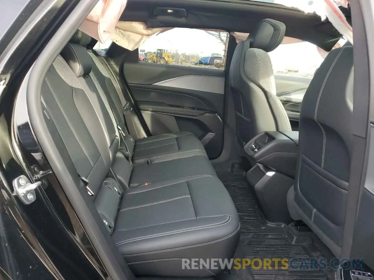 11 fotografías del automóvil dañado 1GYKPMRL5RZ138208 CADILLAC LYRIQ TECH 2024