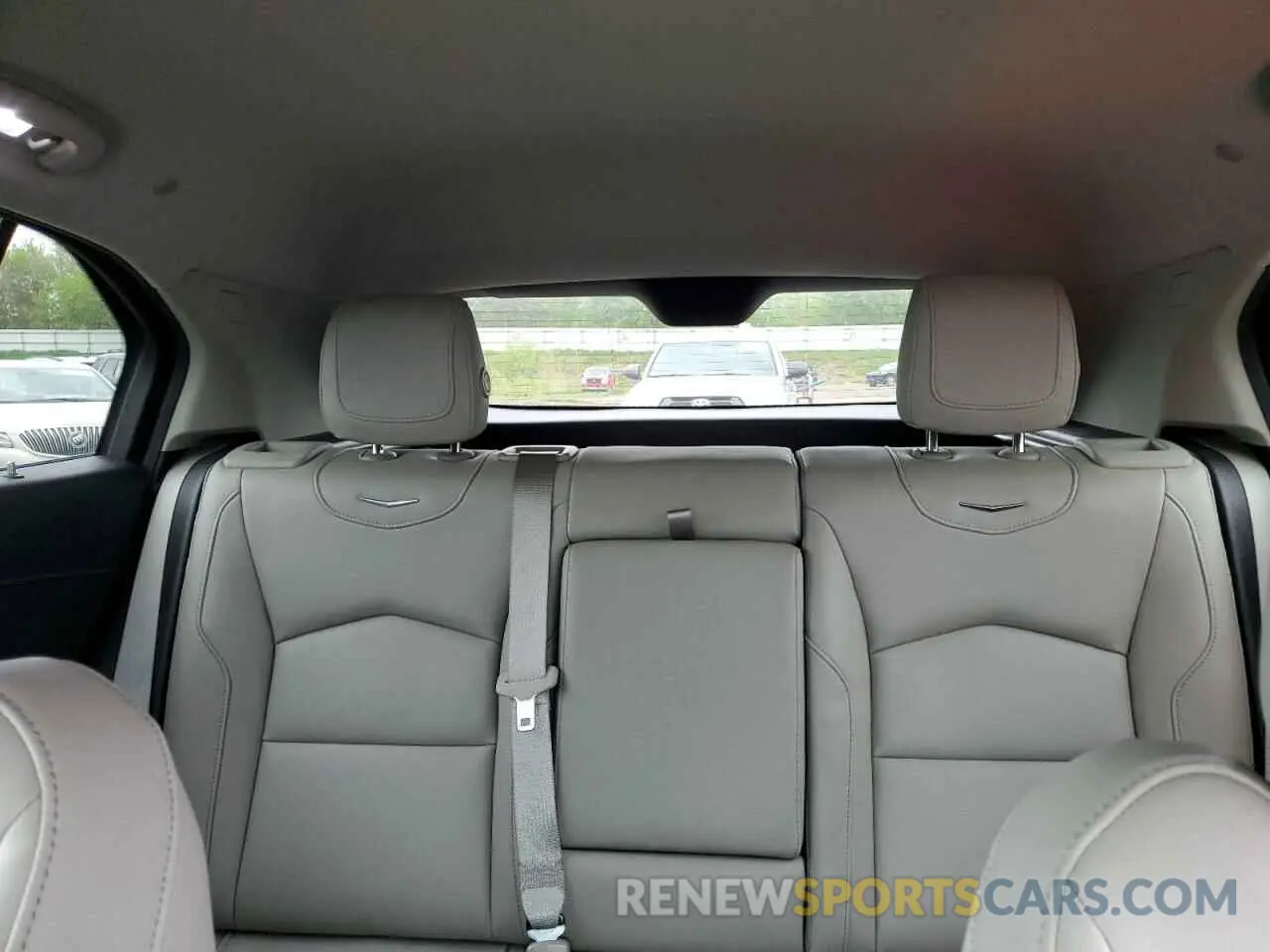 10 fotografías del automóvil dañado 1GYAZAR43KF115563 CADILLAC XT4 2019