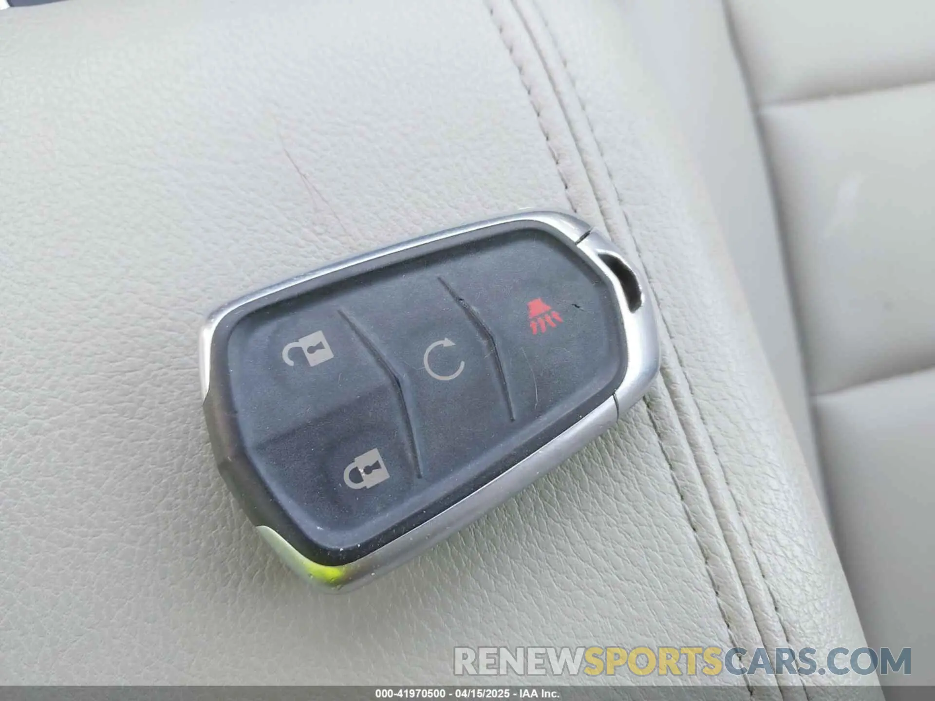 11 fotografías del automóvil dañado 1GYAZAR43KF211662 CADILLAC XT4 2019