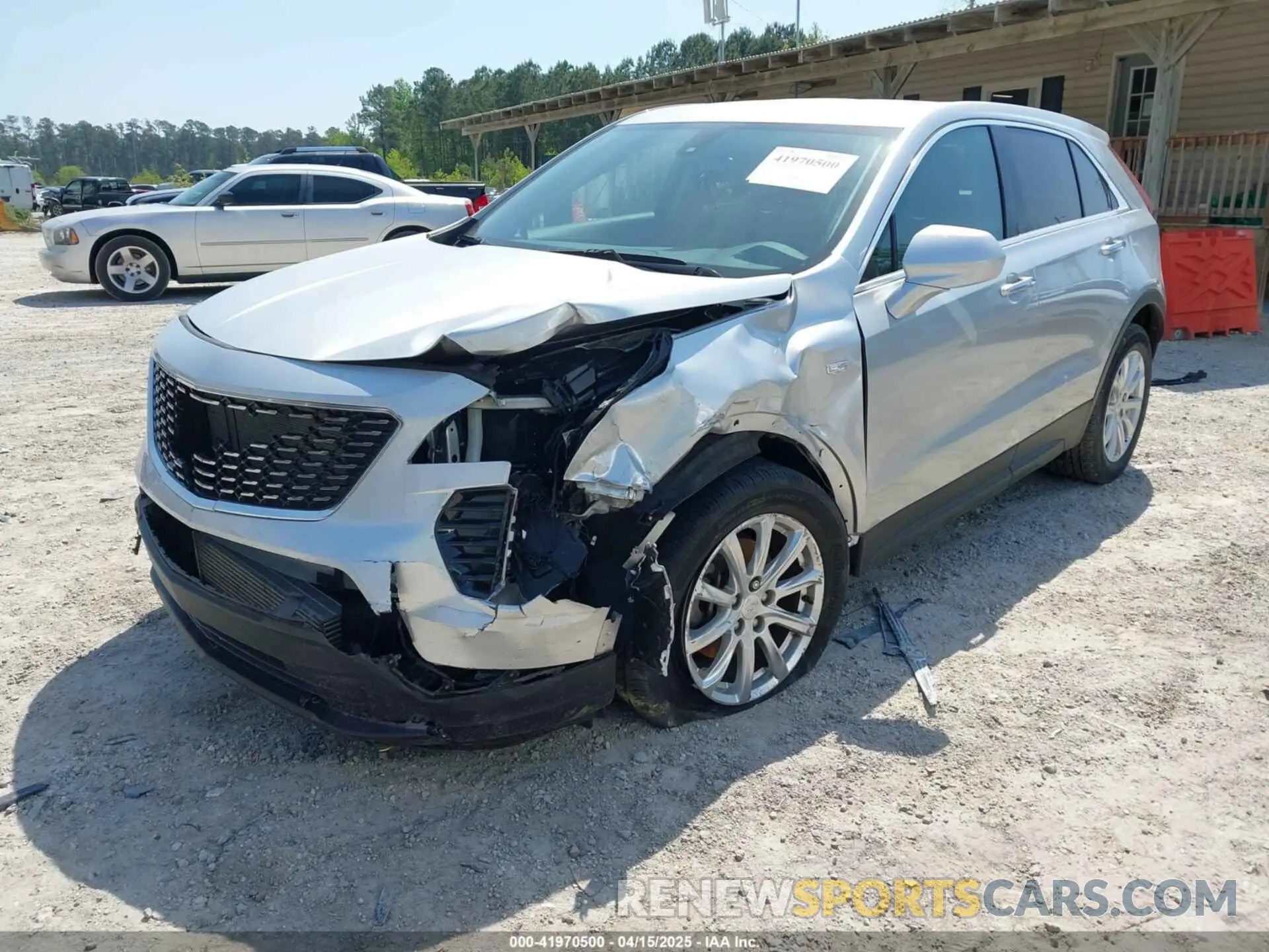 2 fotografías del automóvil dañado 1GYAZAR43KF211662 CADILLAC XT4 2019
