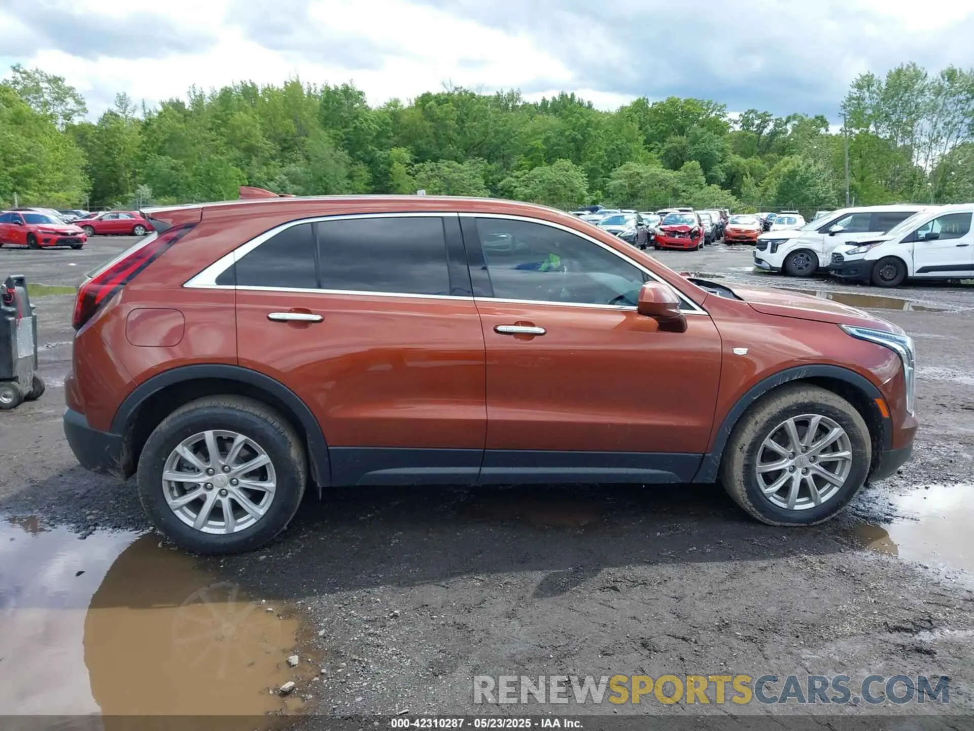 13 fotografías del automóvil dañado 1GYFZBR40KF209301 CADILLAC XT4 2019