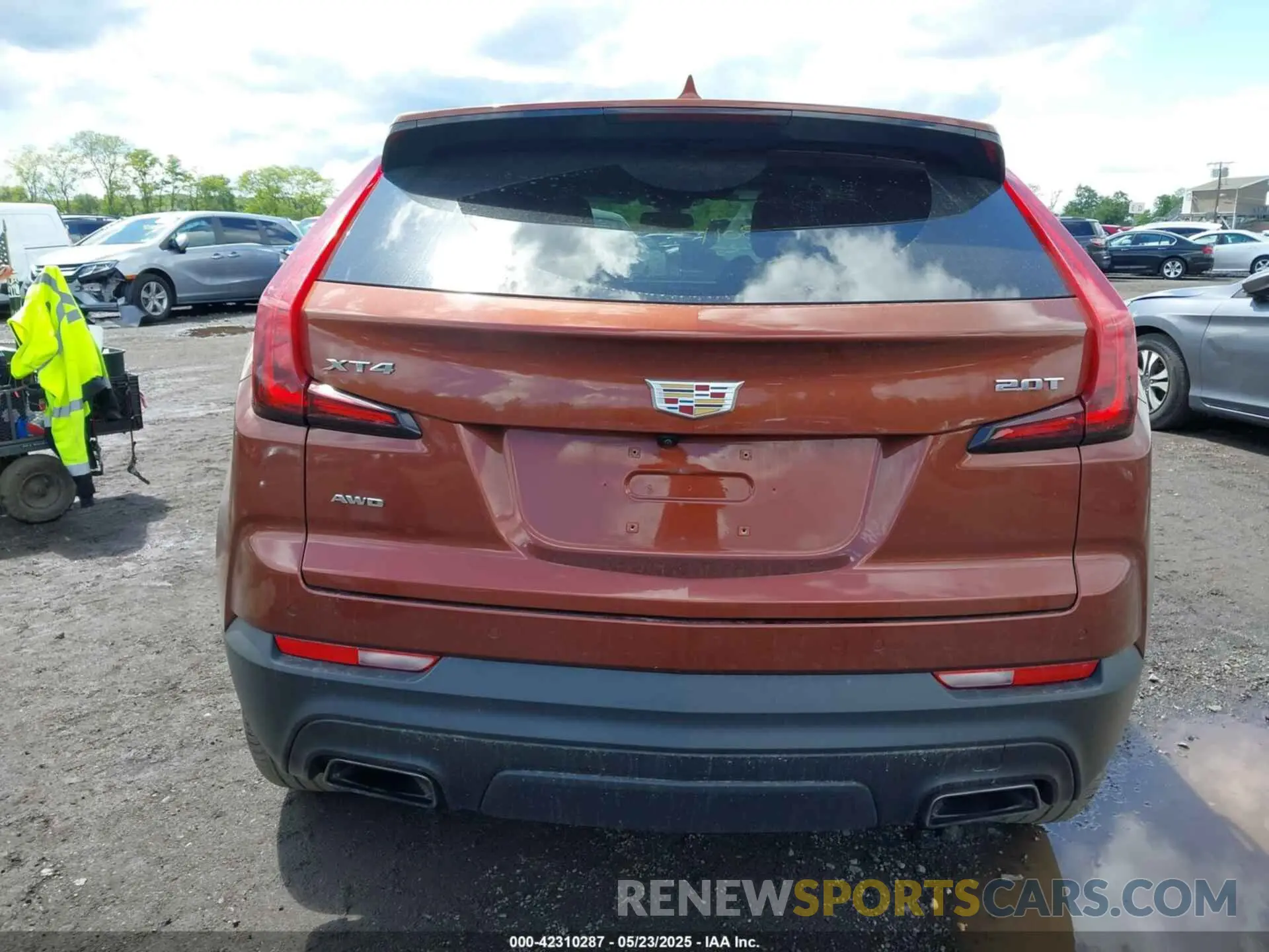 16 fotografías del automóvil dañado 1GYFZBR40KF209301 CADILLAC XT4 2019