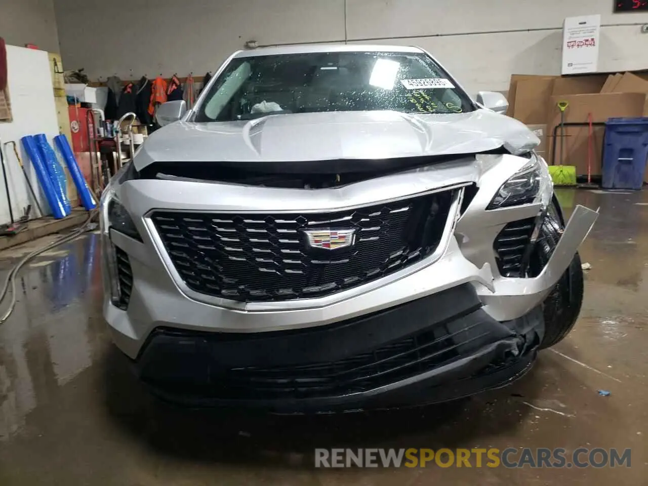 5 fotografías del automóvil dañado 1GYFZBR44KF128401 CADILLAC XT4 2019