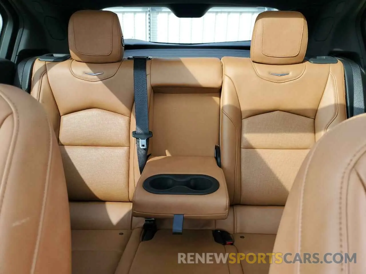 10 fotografías del automóvil dañado 1GYFZCR43KF151044 CADILLAC XT4 2019