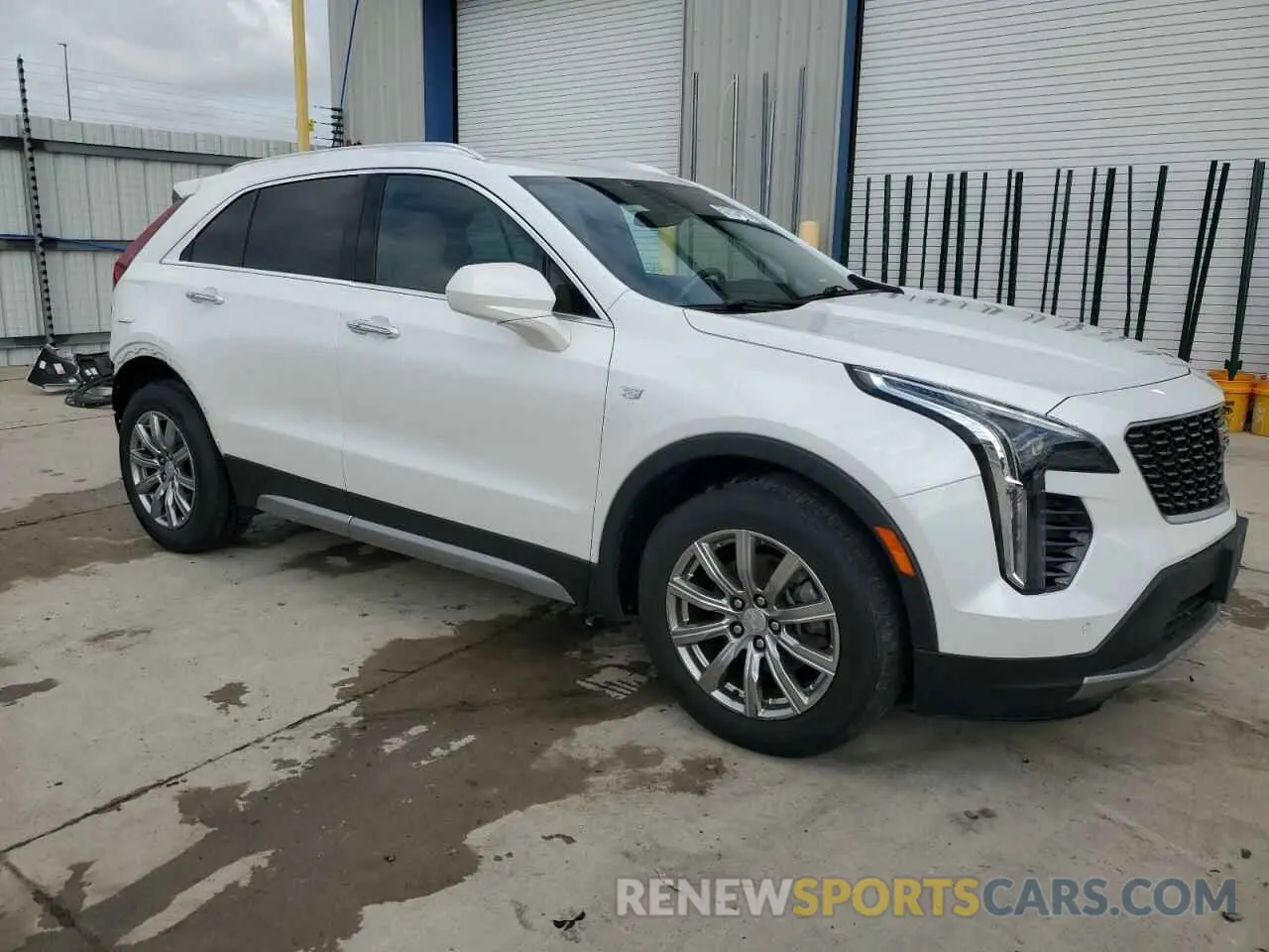 4 fotografías del automóvil dañado 1GYFZCR43KF151044 CADILLAC XT4 2019