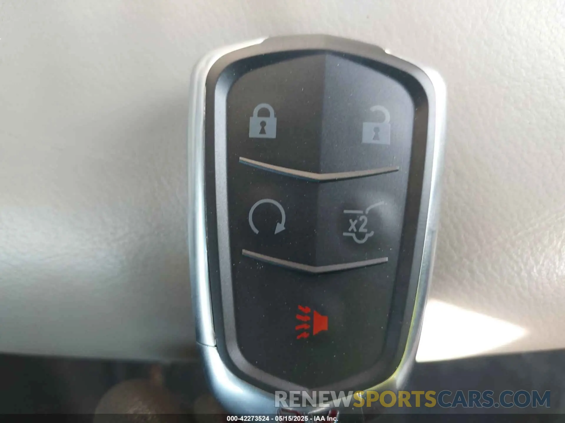 11 fotografías del automóvil dañado 1GYFZCR44KF144295 CADILLAC XT4 2019