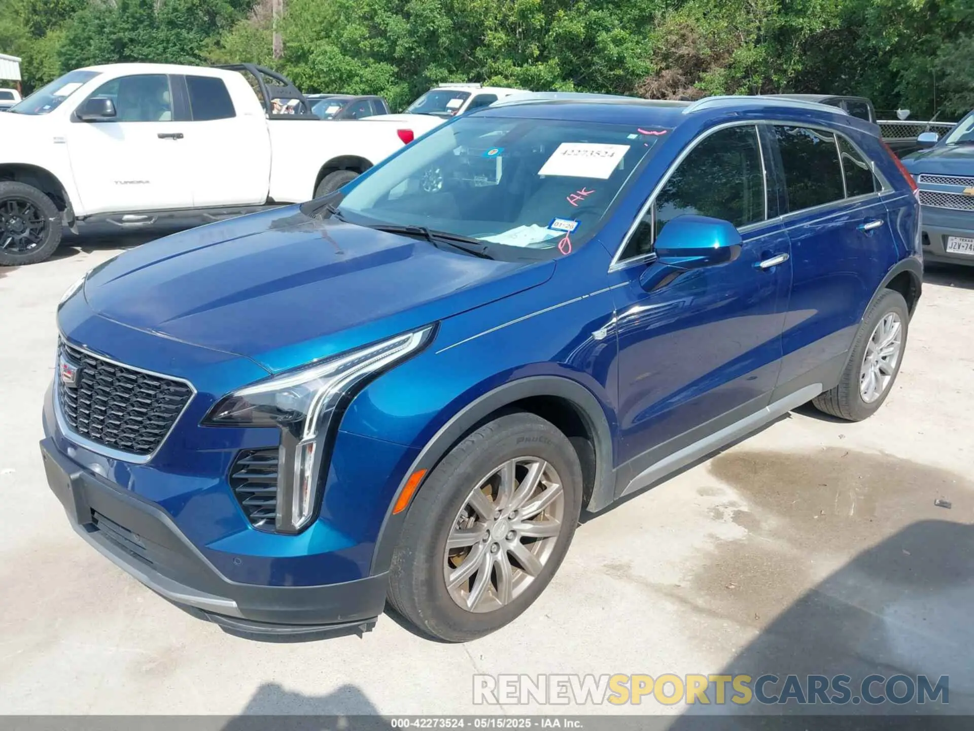 2 fotografías del automóvil dañado 1GYFZCR44KF144295 CADILLAC XT4 2019