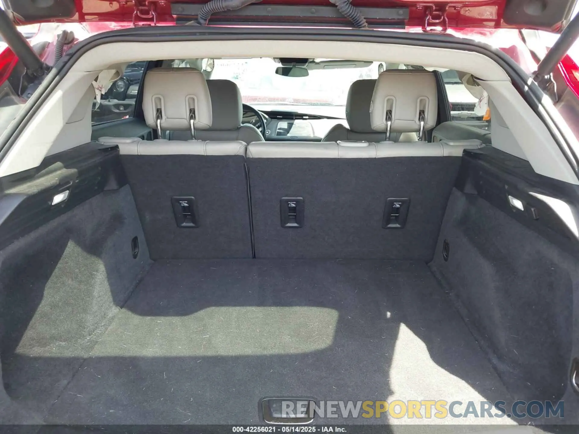 17 fotografías del automóvil dañado 1GYFZCR49KF207634 CADILLAC XT4 2019