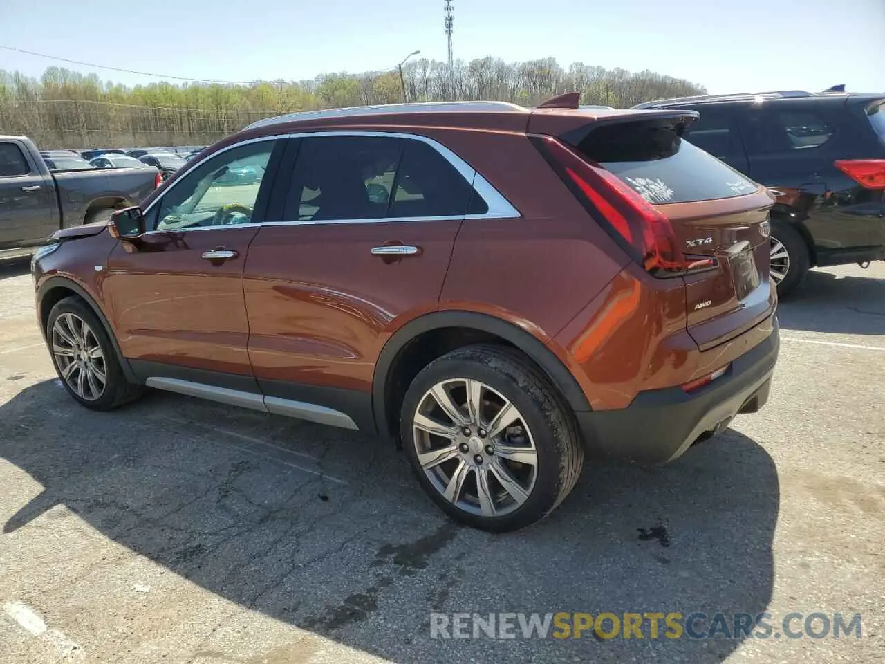 2 fotografías del automóvil dañado 1GYFZDR42KF214298 CADILLAC XT4 2019