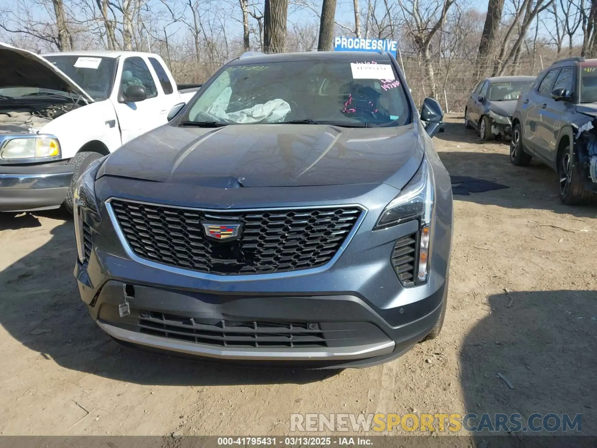 12 fotografías del automóvil dañado 1GYFZDR44KF197830 CADILLAC XT4 2019
