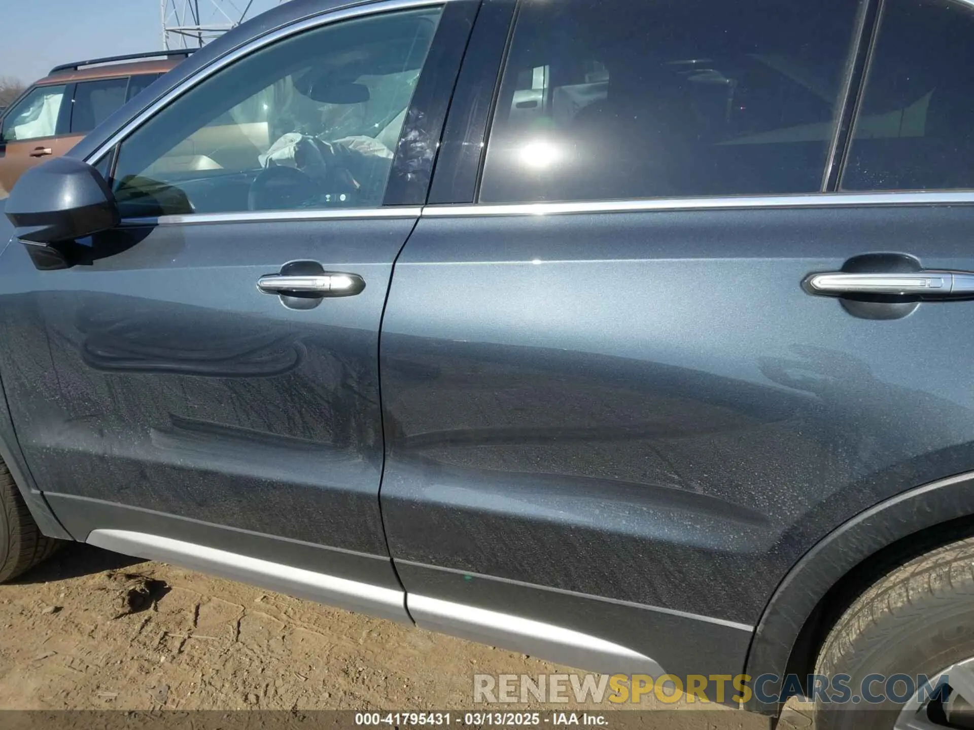 14 fotografías del automóvil dañado 1GYFZDR44KF197830 CADILLAC XT4 2019