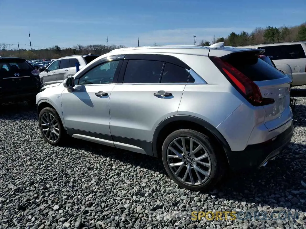 2 fotografías del automóvil dañado 1GYFZDR45KF126233 CADILLAC XT4 2019