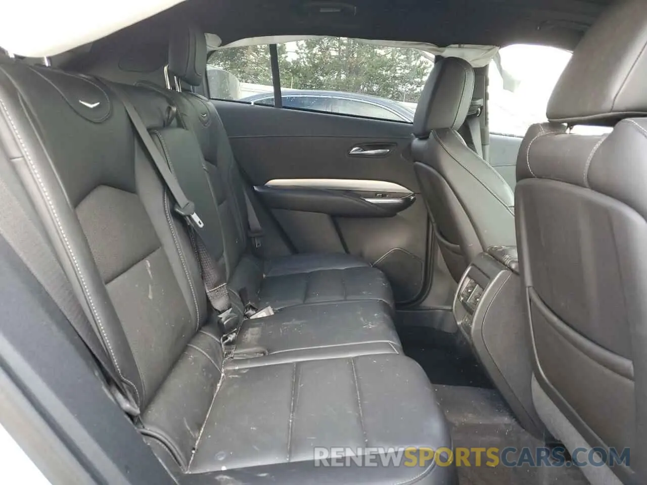11 fotografías del automóvil dañado 1GYFZDR45KF133229 CADILLAC XT4 2019