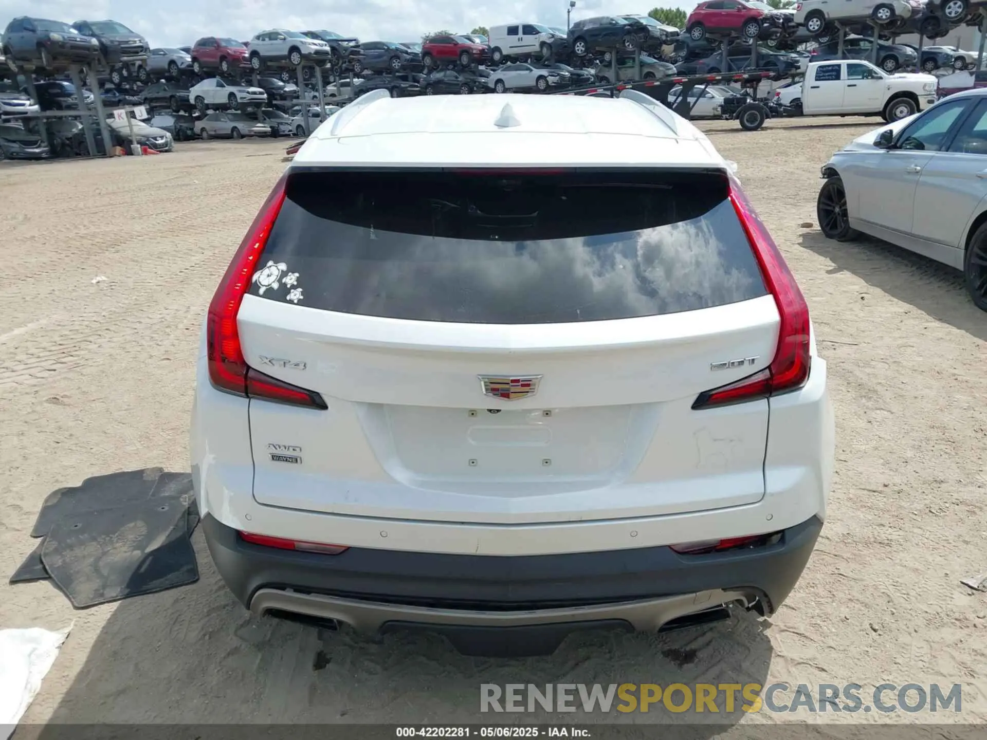 16 fotografías del automóvil dañado 1GYFZDR48KF131619 CADILLAC XT4 2019