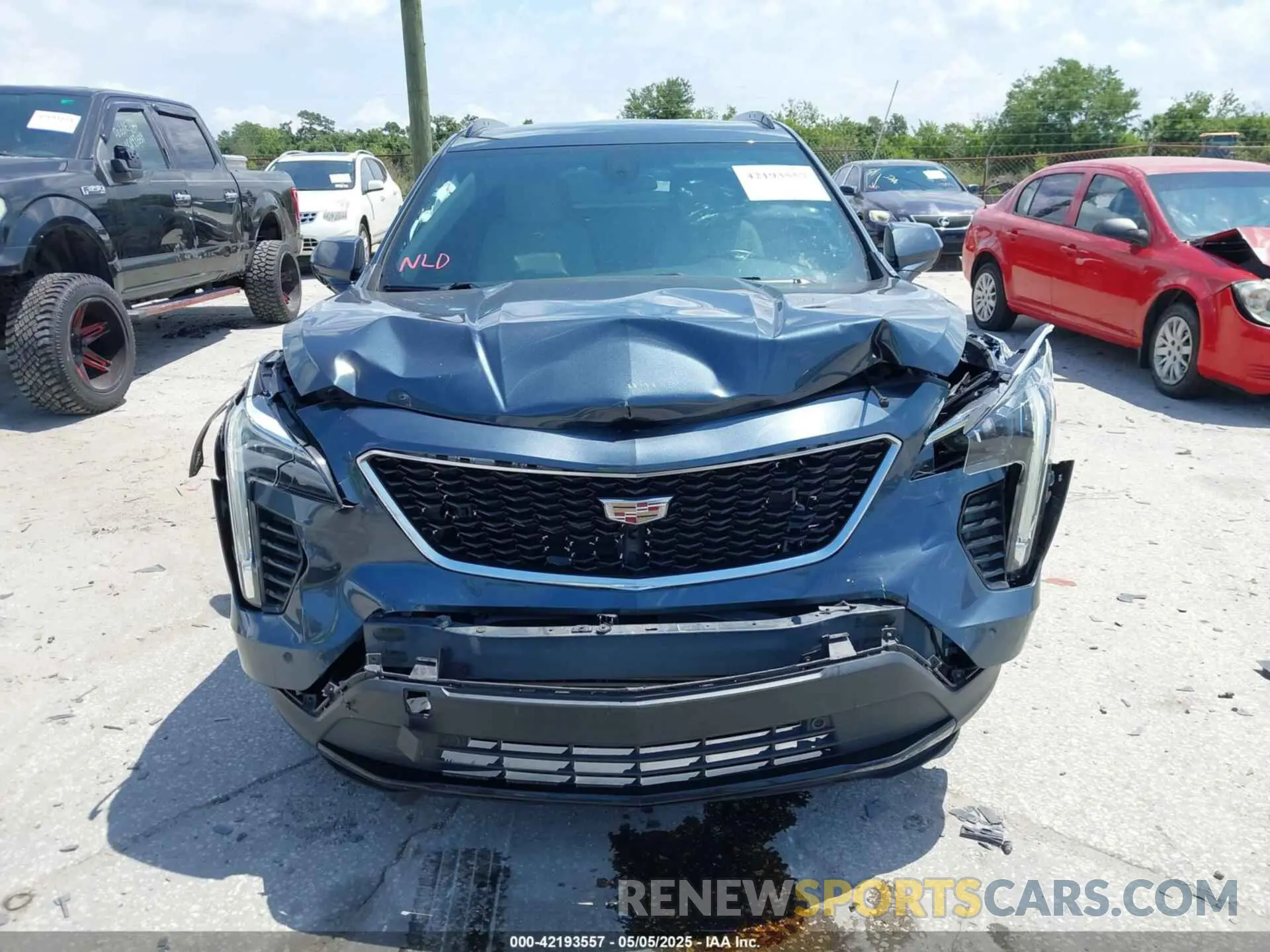 12 fotografías del automóvil dañado 1GYFZER42KF107032 CADILLAC XT4 2019