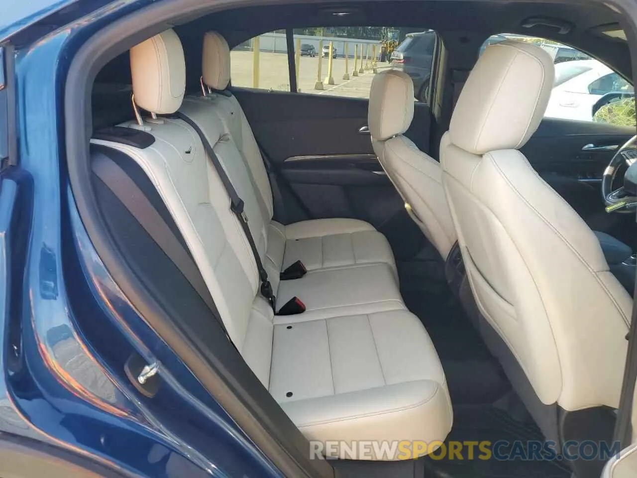 11 fotografías del automóvil dañado 1GYFZER44KF158466 CADILLAC XT4 2019