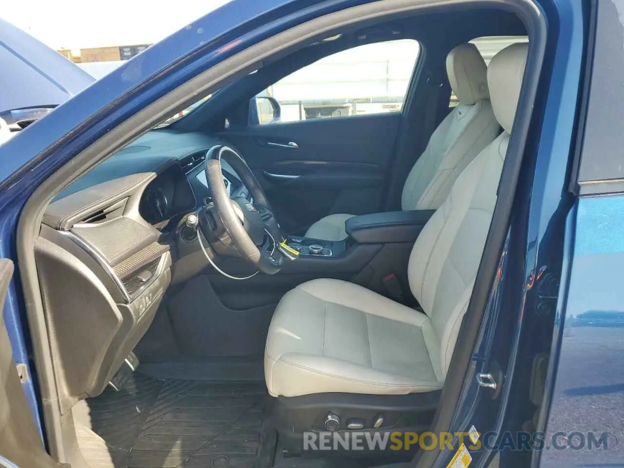 7 fotografías del automóvil dañado 1GYFZER44KF158466 CADILLAC XT4 2019