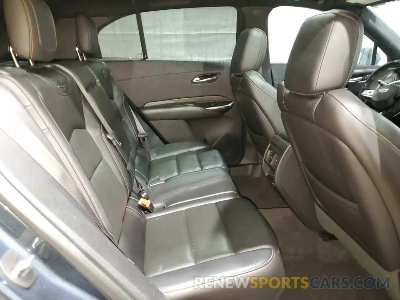 11 fotografías del automóvil dañado 1GYFZER45KF172859 CADILLAC XT4 2019
