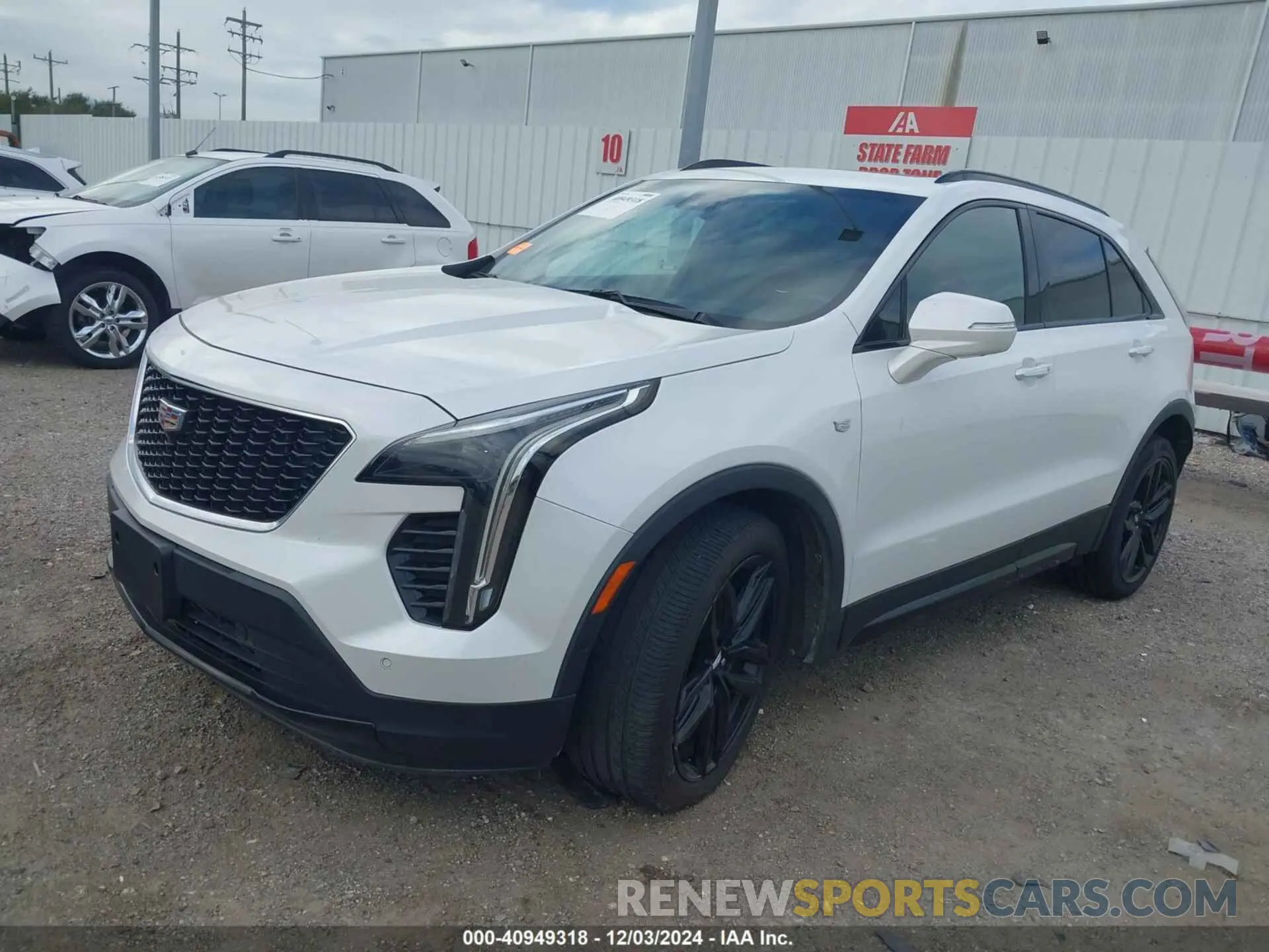 2 fotografías del automóvil dañado 1GYFZER45KF224300 CADILLAC XT4 2019