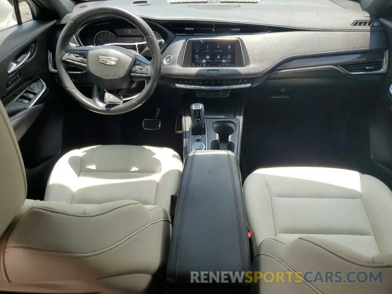 8 fotografías del automóvil dañado 1GYFZER47KF187301 CADILLAC XT4 2019