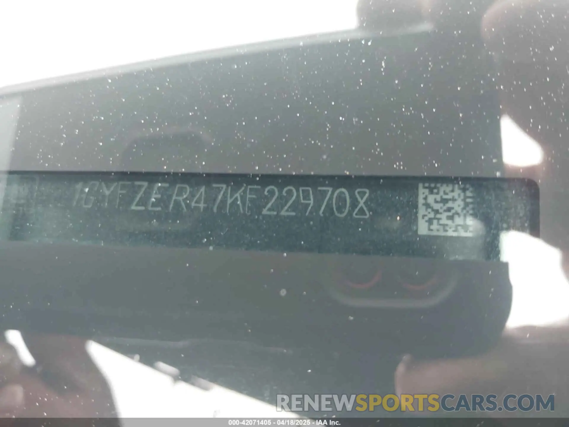 9 fotografías del automóvil dañado 1GYFZER47KF229708 CADILLAC XT4 2019