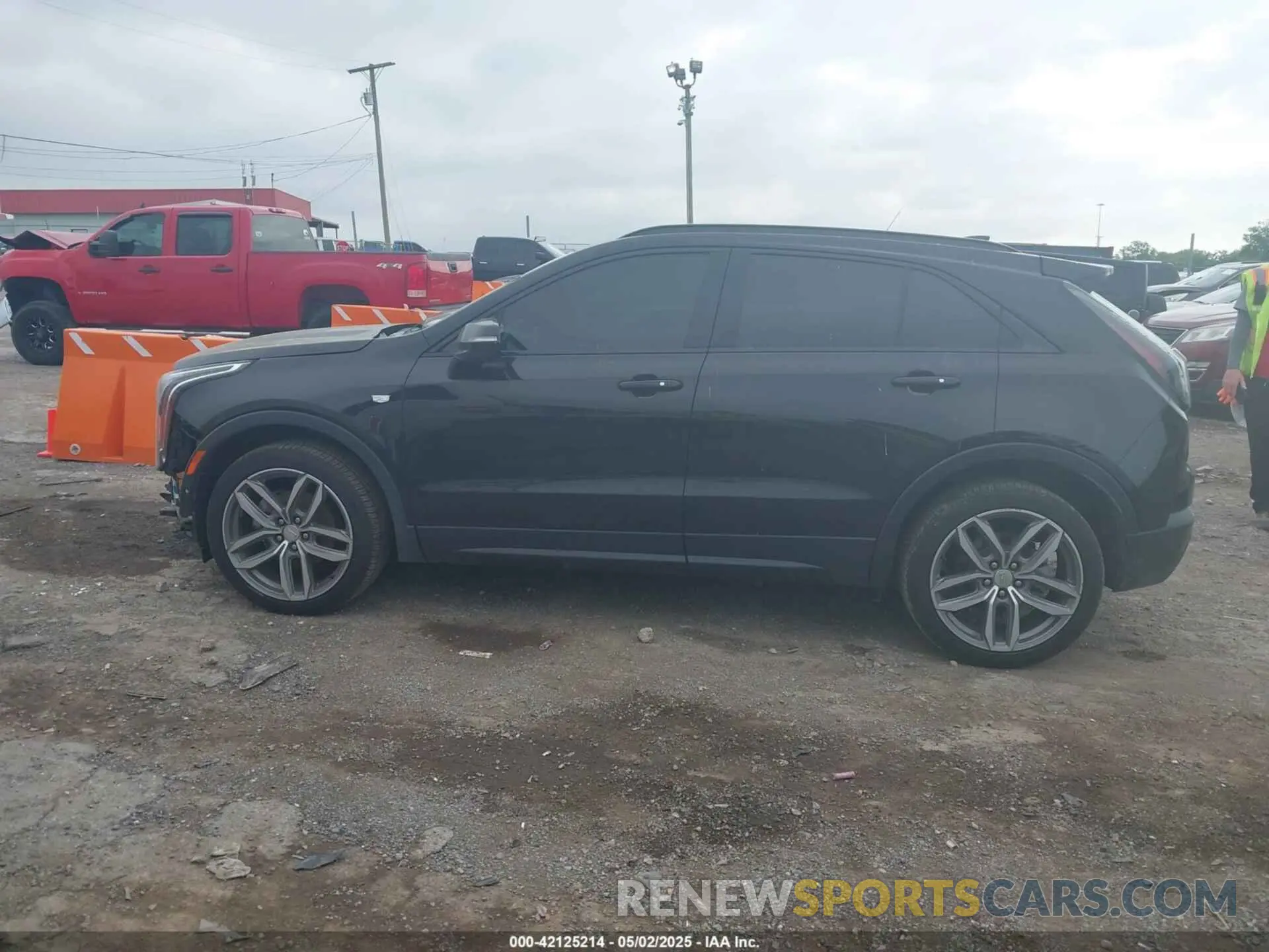 15 fotografías del automóvil dañado 1GYFZER48KF102076 CADILLAC XT4 2019