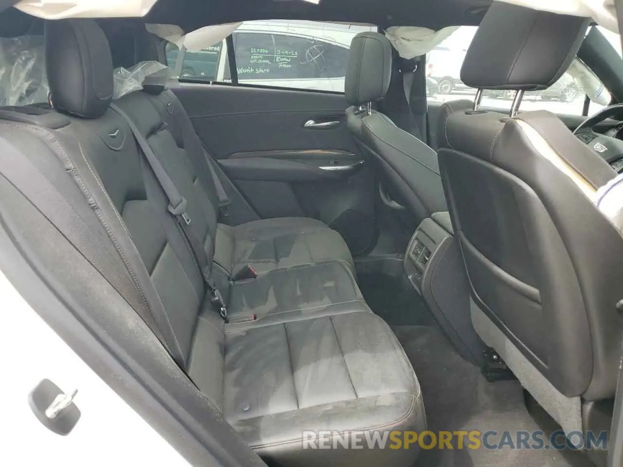 11 fotografías del automóvil dañado 1GYFZER48KF112347 CADILLAC XT4 2019