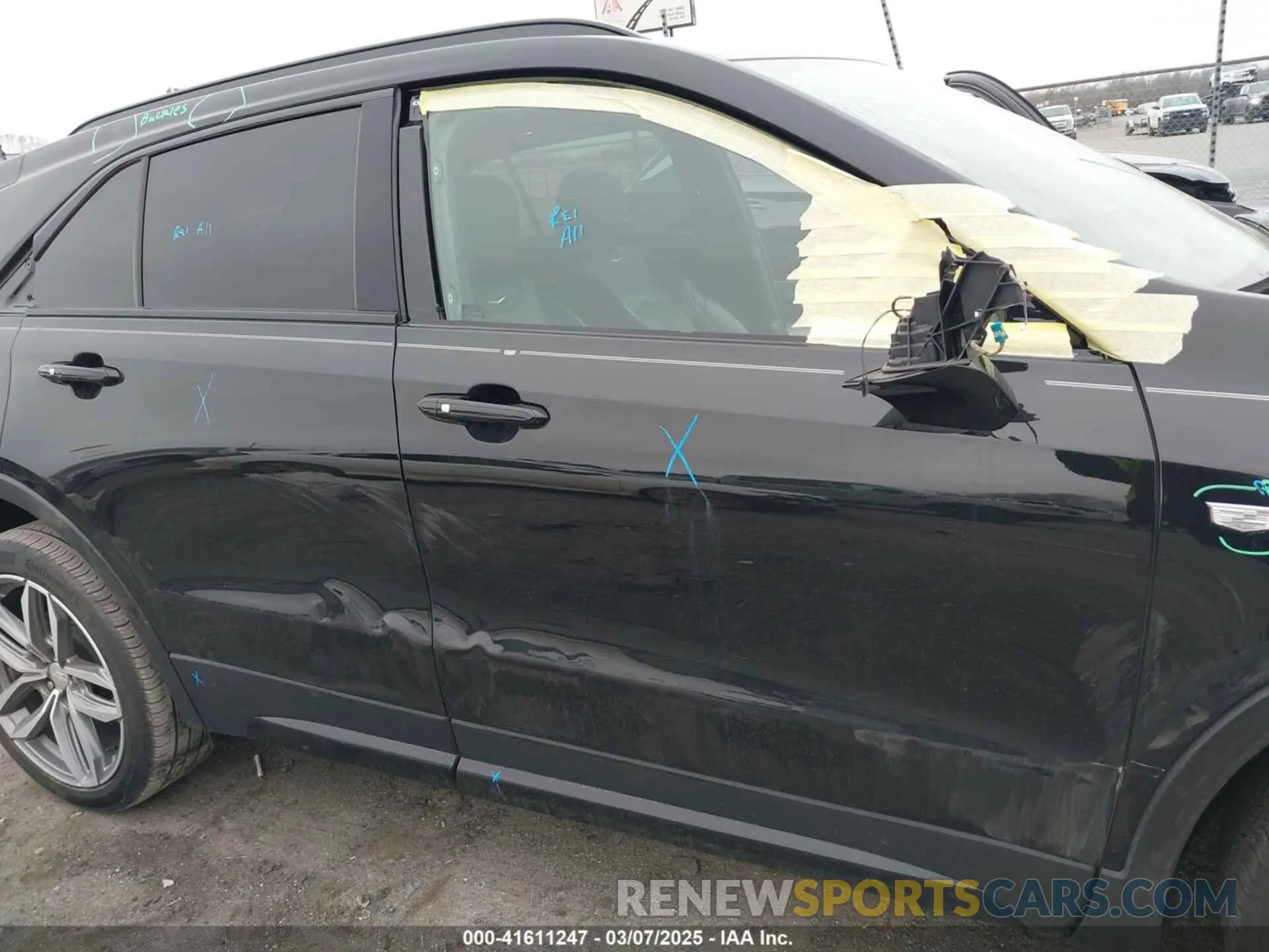 18 fotografías del automóvil dañado 1GYFZER49KF178096 CADILLAC XT4 2019