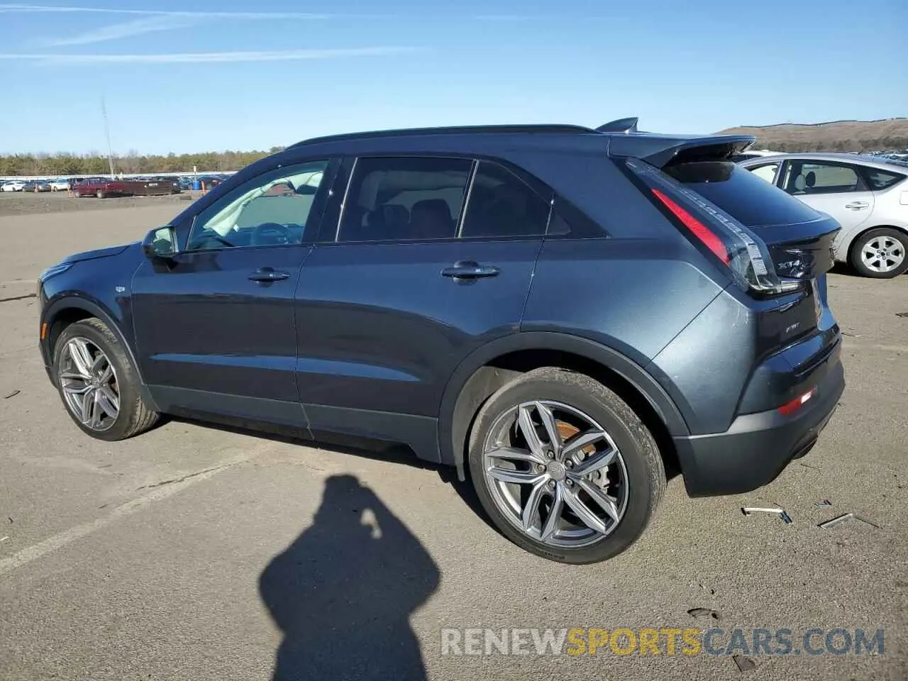 2 fotografías del automóvil dañado 1GYFZFR44KF170414 CADILLAC XT4 2019