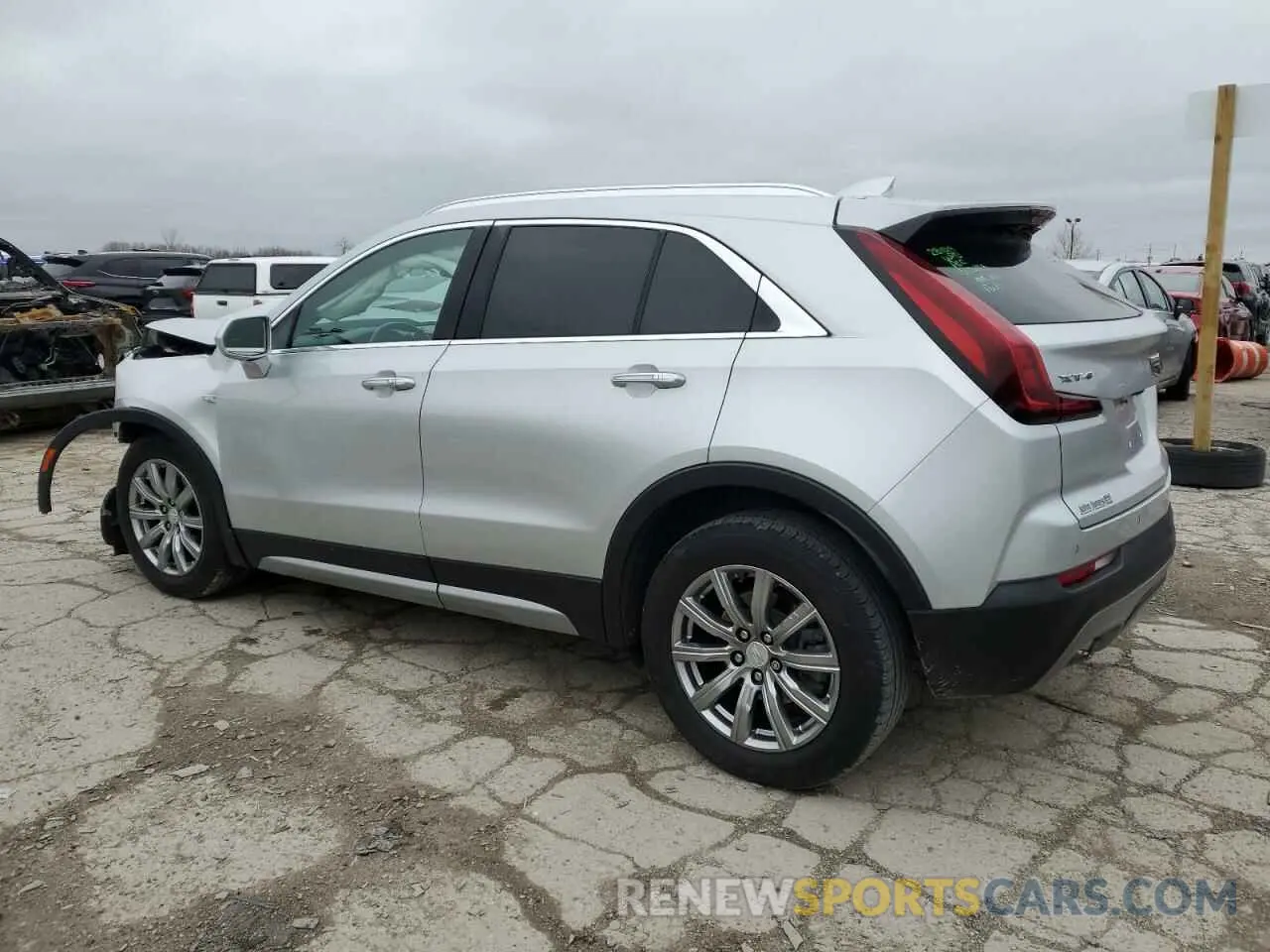 2 fotografías del automóvil dañado 1GYFZCR41LF132378 CADILLAC XT4 2020