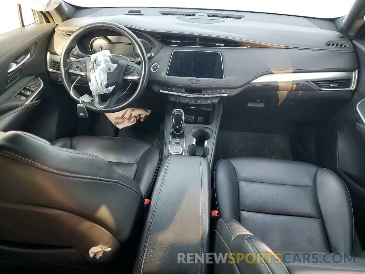 8 fotografías del automóvil dañado 1GYFZCR41LF132378 CADILLAC XT4 2020