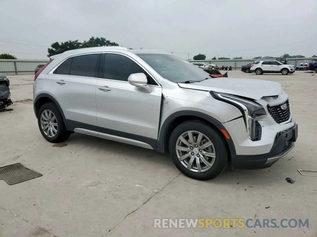 4 fotografías del automóvil dañado 1GYFZCR42LF115413 CADILLAC XT4 2020