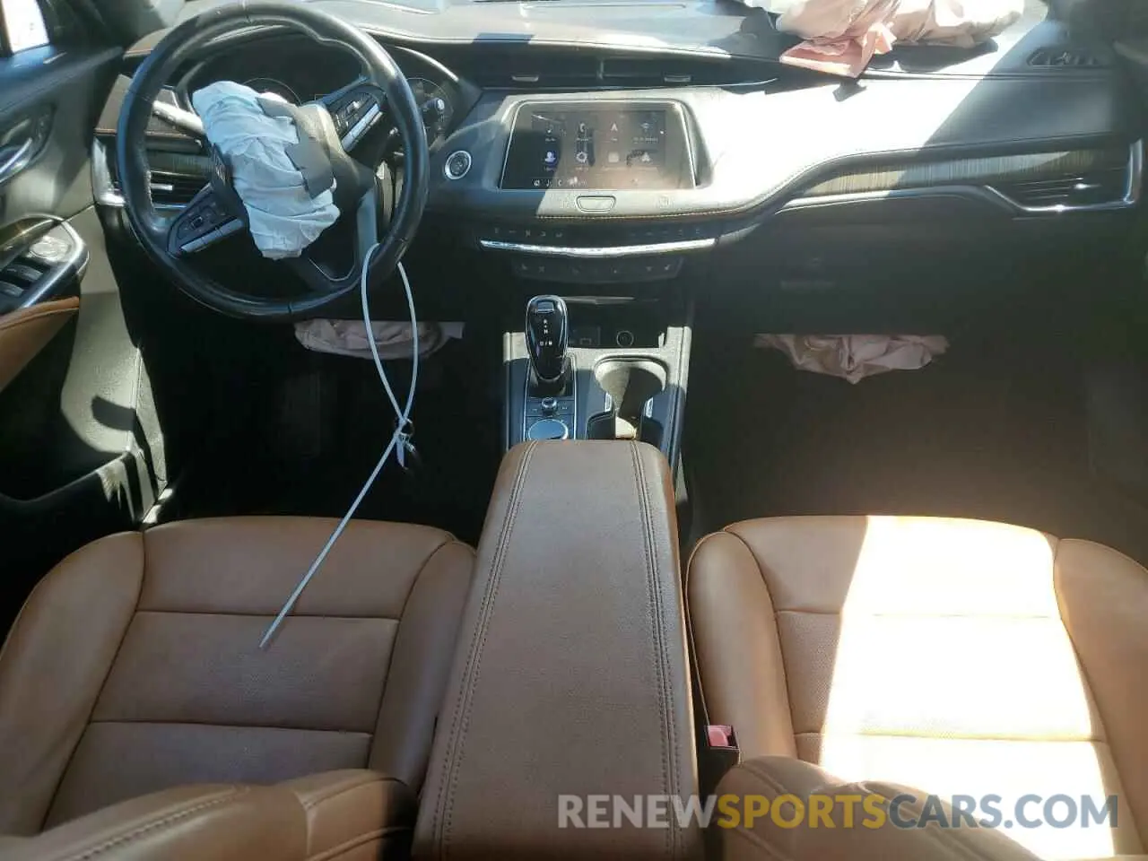 8 fotografías del automóvil dañado 1GYFZCR45LF111016 CADILLAC XT4 2020