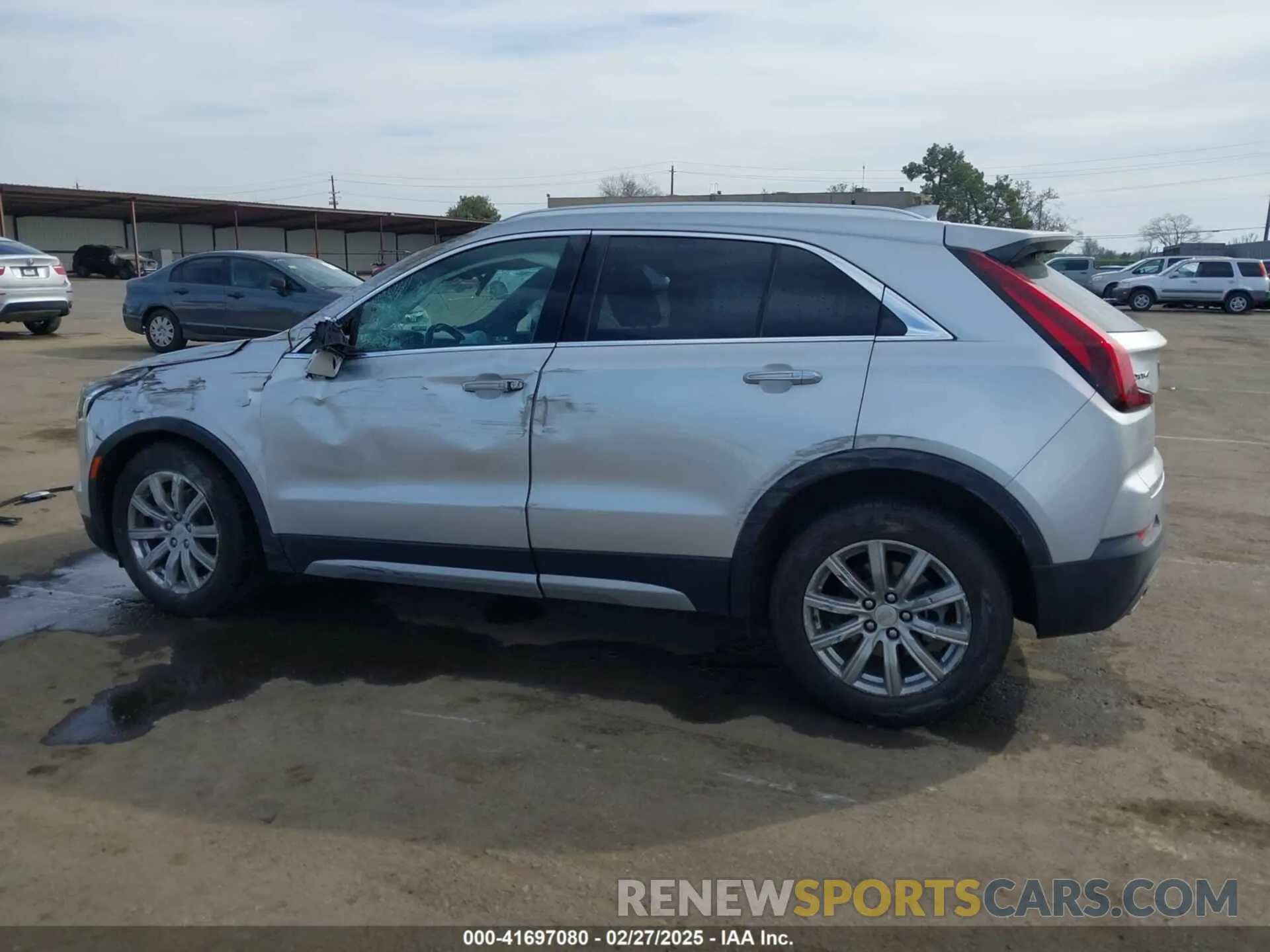 13 fotografías del automóvil dañado 1GYFZCR48LF037235 CADILLAC XT4 2020