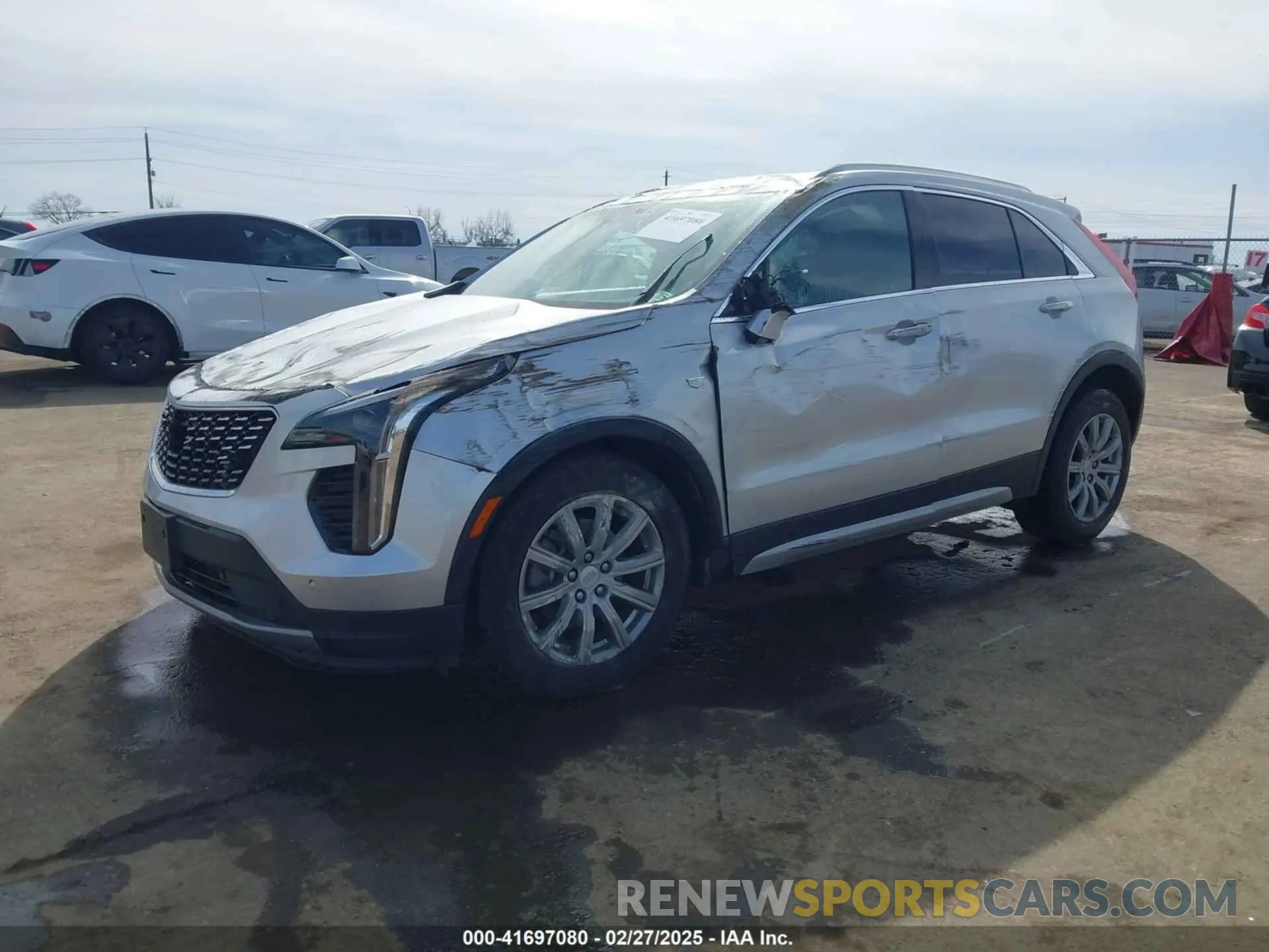 2 fotografías del automóvil dañado 1GYFZCR48LF037235 CADILLAC XT4 2020