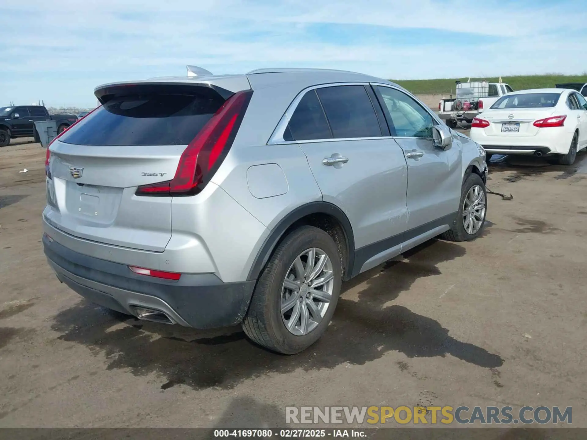 4 fotografías del automóvil dañado 1GYFZCR48LF037235 CADILLAC XT4 2020