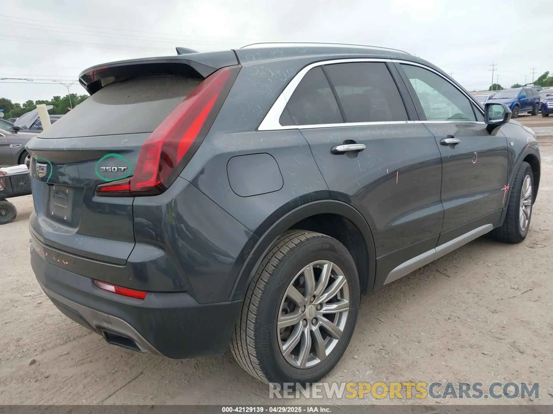4 fotografías del automóvil dañado 1GYFZCR48LF068615 CADILLAC XT4 2020