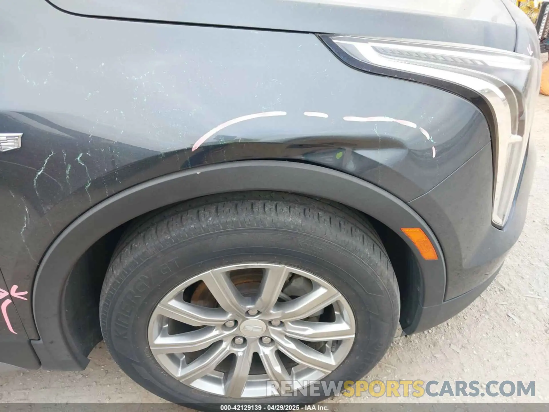 6 fotografías del automóvil dañado 1GYFZCR48LF068615 CADILLAC XT4 2020