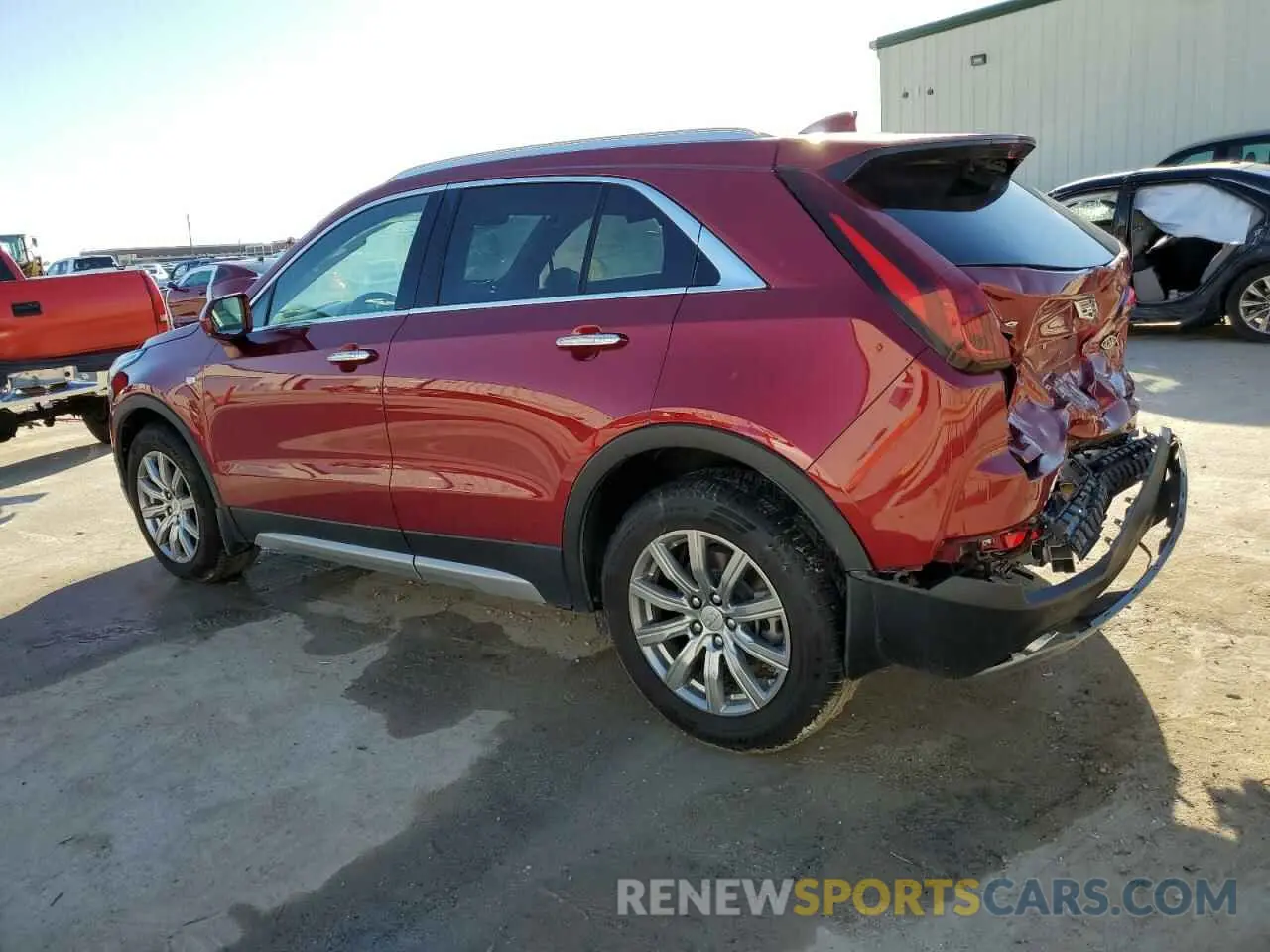 2 fotografías del automóvil dañado 1GYFZCR49LF085682 CADILLAC XT4 2020