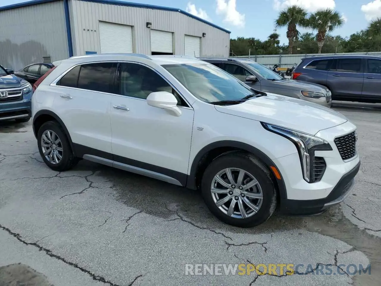 4 fotografías del automóvil dañado 1GYFZCR49LF118146 CADILLAC XT4 2020