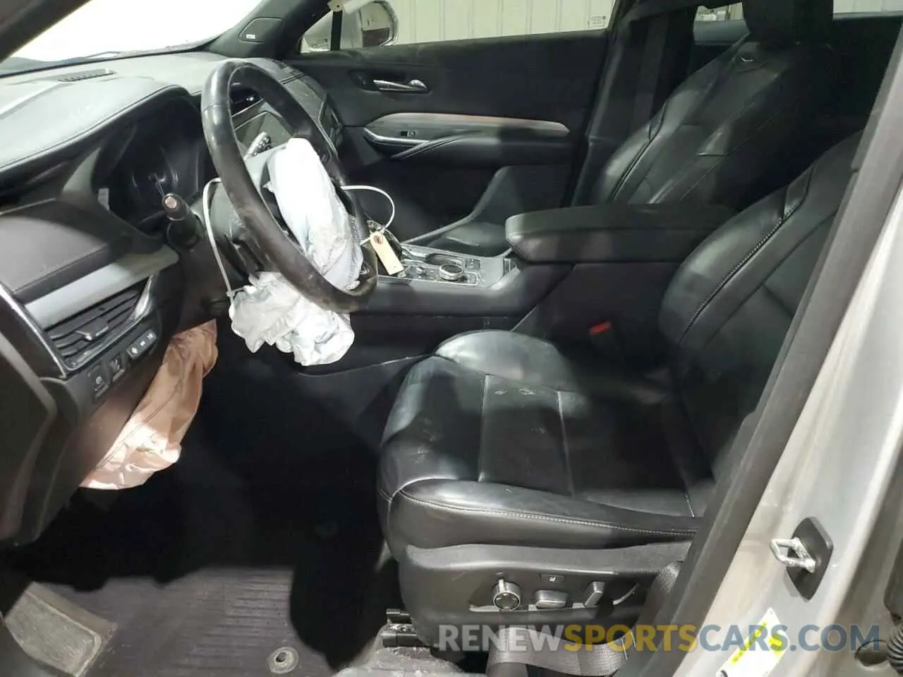 7 fotografías del automóvil dañado 1GYFZDR40LF055380 CADILLAC XT4 2020