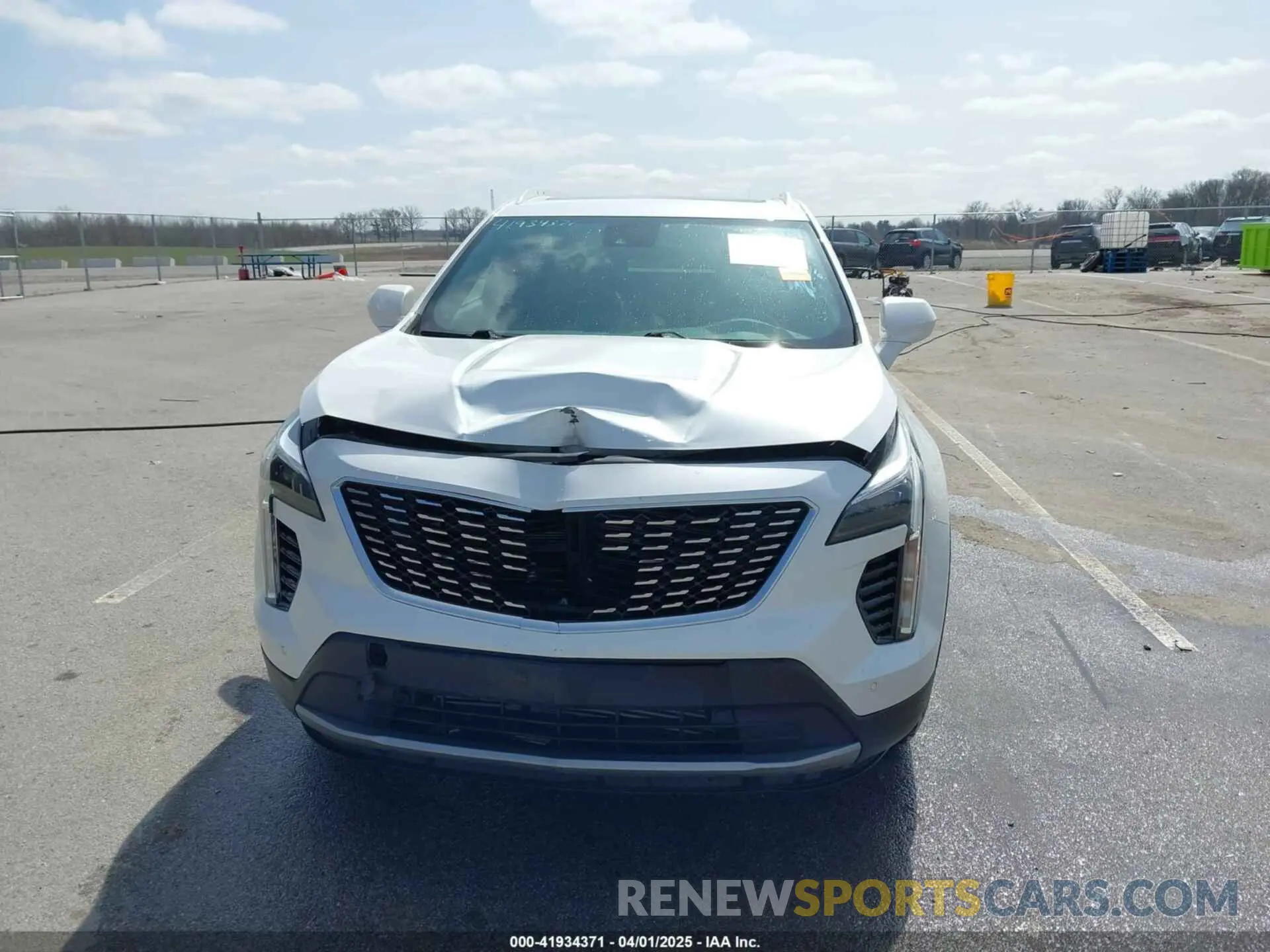 12 fotografías del automóvil dañado 1GYFZDR44LF036461 CADILLAC XT4 2020