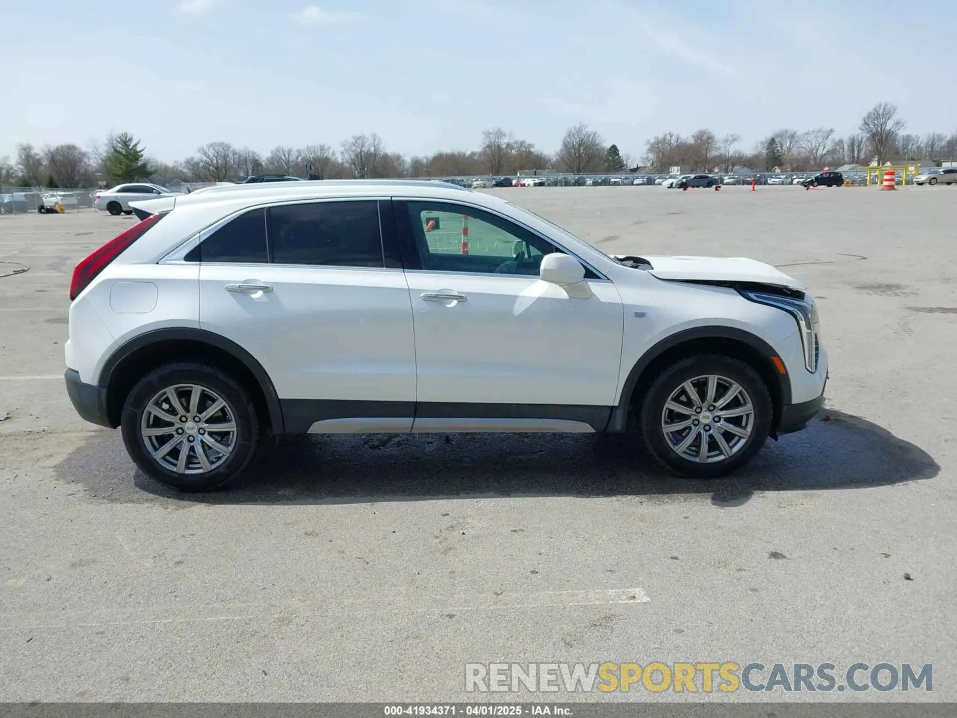 13 fotografías del automóvil dañado 1GYFZDR44LF036461 CADILLAC XT4 2020