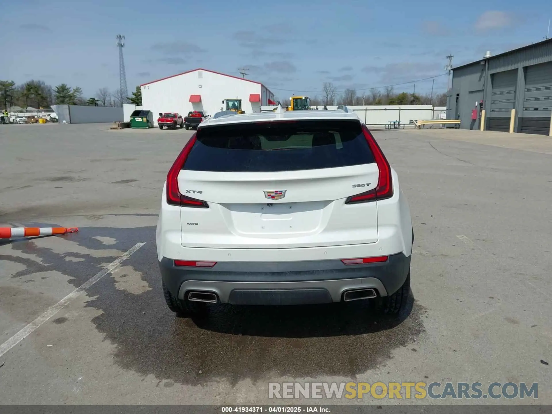 16 fotografías del automóvil dañado 1GYFZDR44LF036461 CADILLAC XT4 2020
