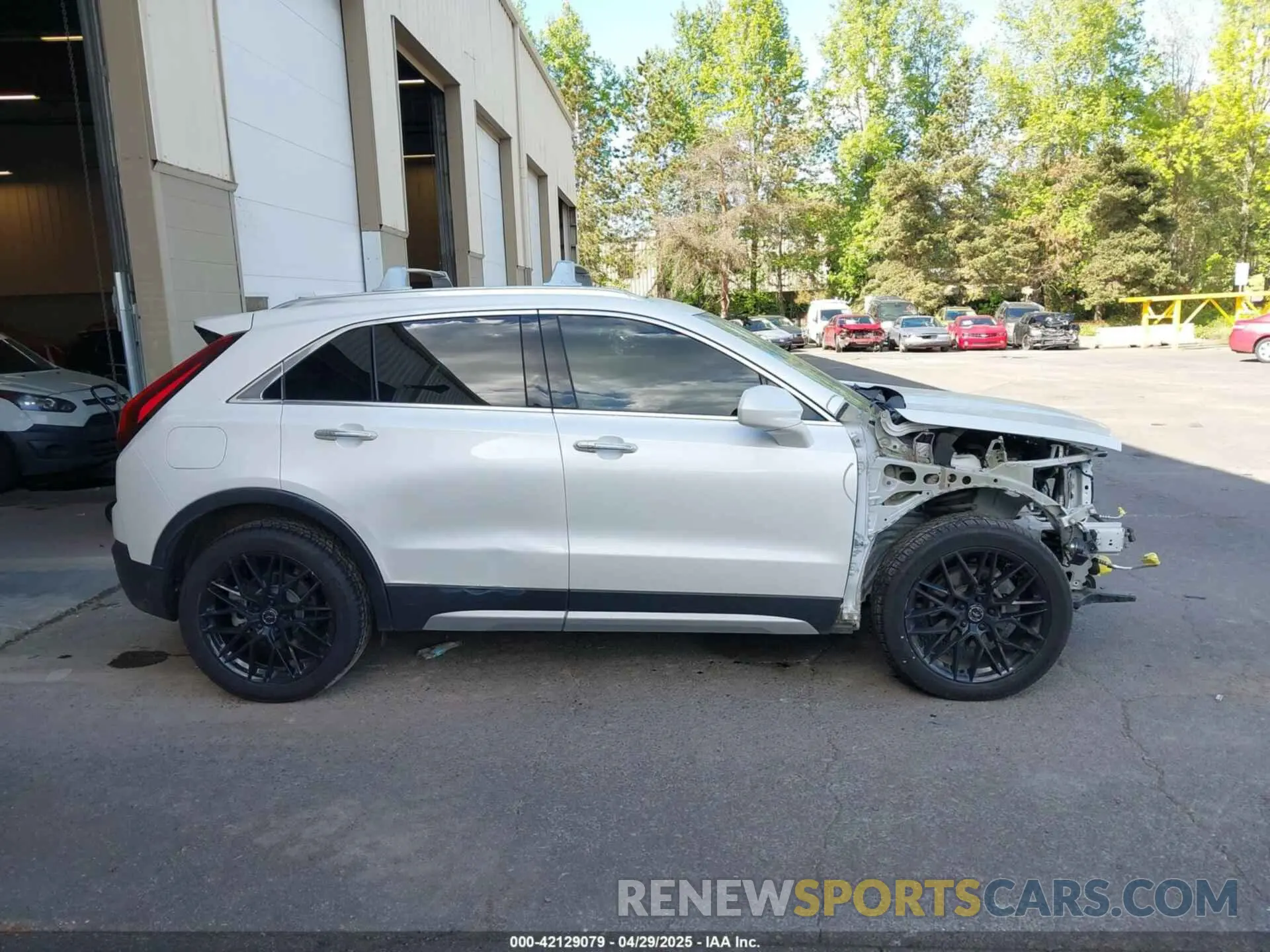 14 fotografías del automóvil dañado 1GYFZDR45LF064043 CADILLAC XT4 2020