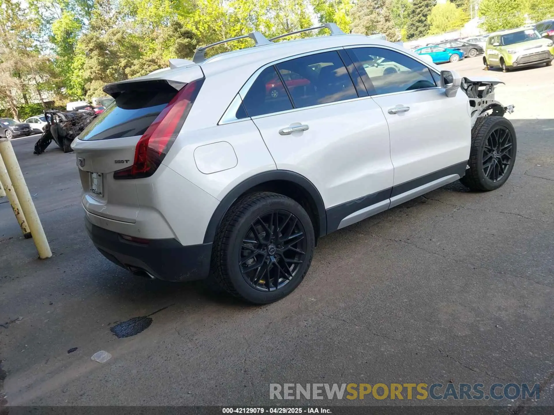 4 fotografías del automóvil dañado 1GYFZDR45LF064043 CADILLAC XT4 2020